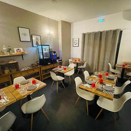 Hotel De La Loge بيربينيو المظهر الخارجي الصورة