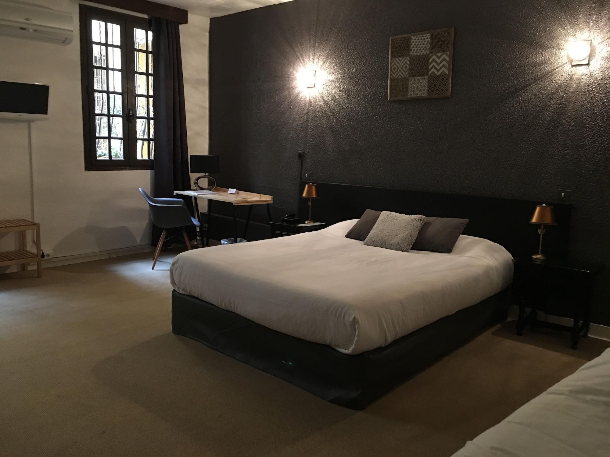 Hotel De La Loge بيربينيو المظهر الخارجي الصورة